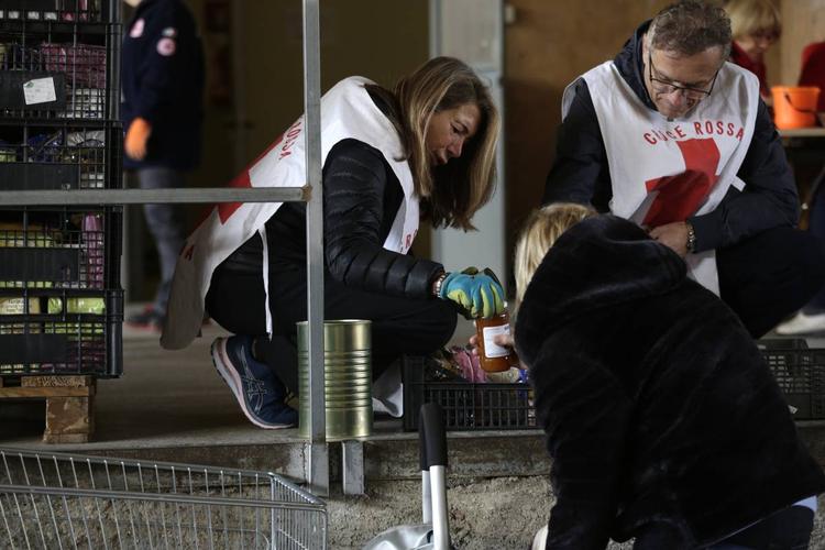 I dati fanno scattare l'allarme: l'Italia a rischio povertà. Bandecchi: “La remigrazione è demagogia”
