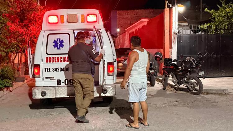 Motociclista a exceso de velocidad embiste a un ciclista de la tercera edad en Jojutla; está grave