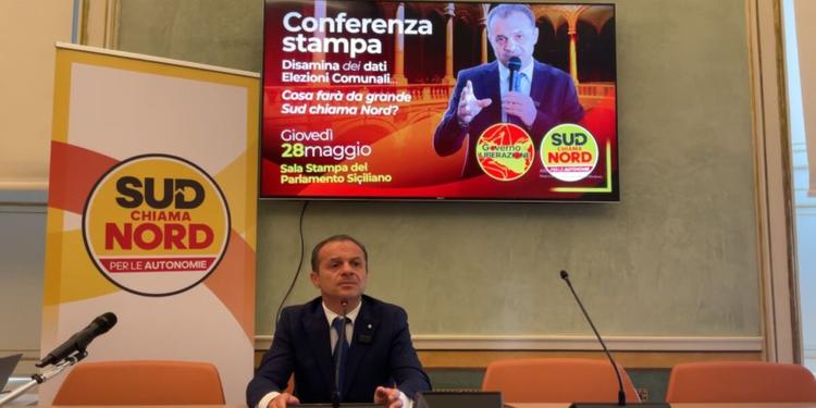 De Luca all'Ars, "Le coalizioni ci cercano, cene con emissari romani a Messina". E apre a Vannacci... "se si converte"