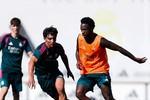 La normativa que deja a Mendy sin Champions: Sergio Martínez tenía imposible entrar en la lista B