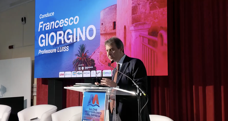 Taranto, il ministro Foti e Giorgino incoraggiano la città