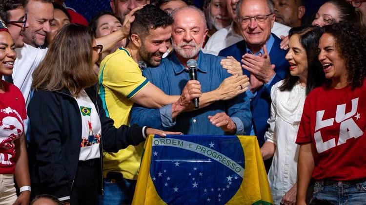 Análise de dados, abstenções e estratégia nas redes: como campanha de Lula mudou rota no 2º turno e conseguiu virada inédita