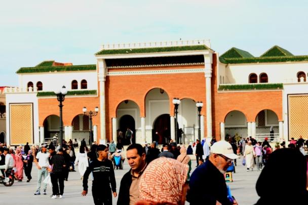 انتعاش تجاري ملحوظ بأسواق “مليلية” في وجدة خلال عطلة الربيع