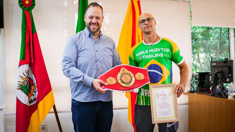 Prefeito parabeniza atletas que levam o nome de Farroupilha ao cenário internacional