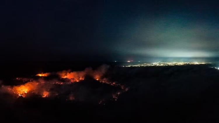 Governo federal reconhece emergência em 36 municípios do Amazonas por causa de incêndios florestais
