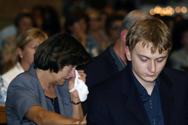 Dall'ora del delitto alla scomparsa del movente. Così potrebbe cadere il castello contro Alberto