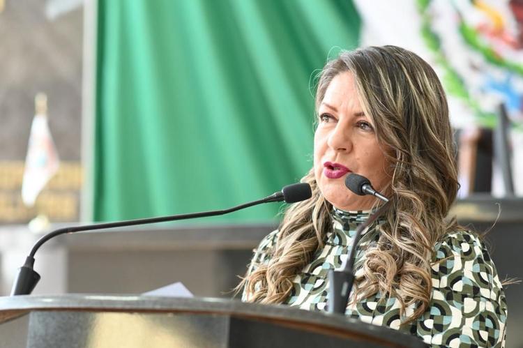 No más vigencia a las actas de nacimiento, presenta reforma Rosana Díaz