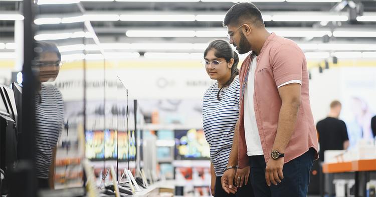 Inflação registra em março maior alta em 1 ano e salta para 4,14% em 12 meses