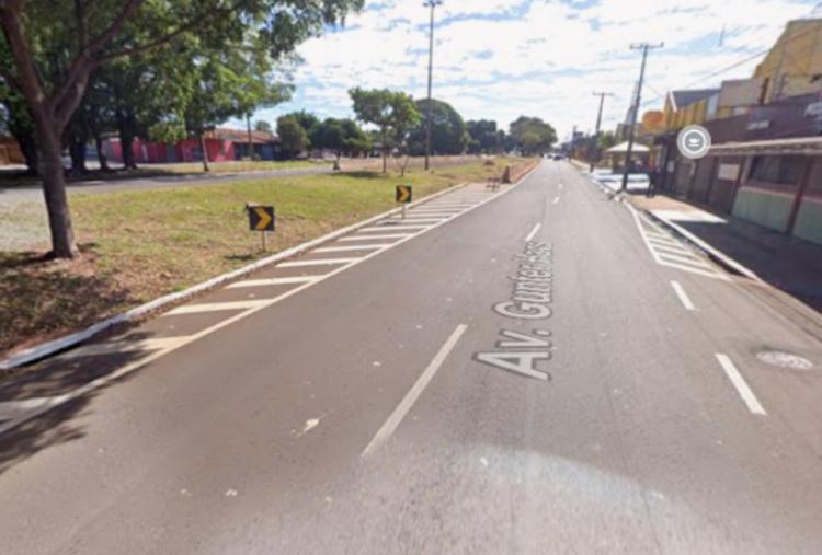 Motociclista morre após cair na pista e ser atropelado por ônibus em Campo Grande