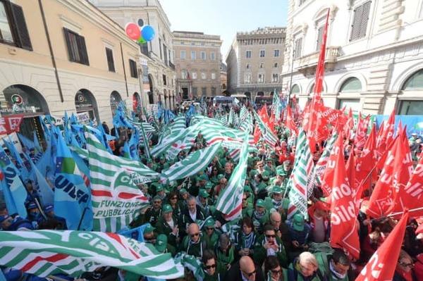 Sanità privata e RSA, sciopero al 70%: 300mila operatori chiedono il rinnovo