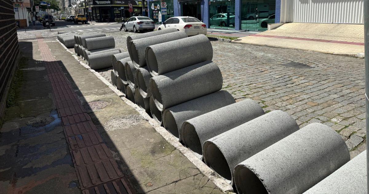 Rua 100 terá trecho interditado para obras de drenagem em Balneário Camboriú; saiba quando