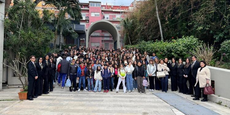 Noi Magazine, trent’anni da compagno di classe: grazie a chi cresce con noi!