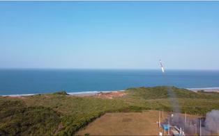 Foguete sul-coreano é lançado no Maranhão e cai no mar após desvio de rota planejado