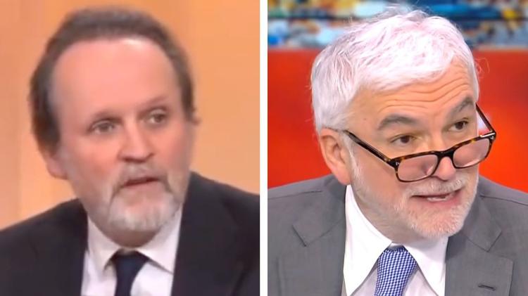 "Je n’ai jamais pensé que Pascal Praud était journaliste" : Le producteur de C'est Canteloup répond aux attaques du présentateur de CNews