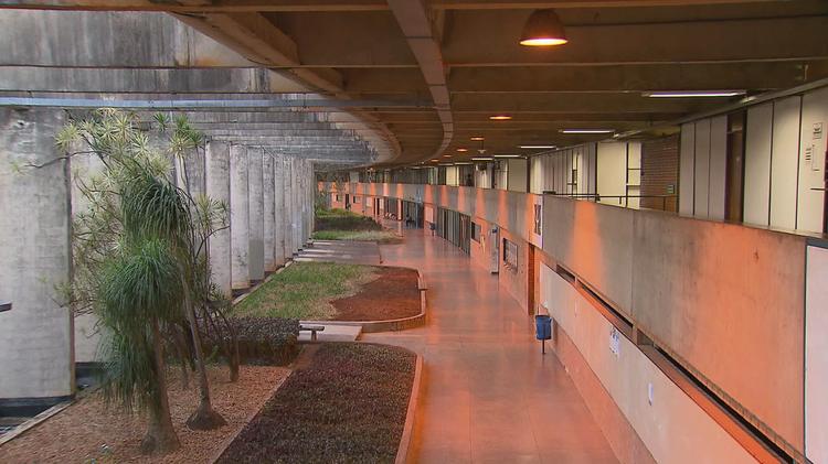 UnB e Escola de Saúde Pública do DF abrem 600 vagas para cursos técnicos e de graduação