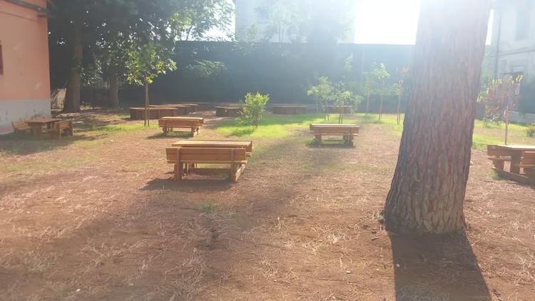 Scuole più verdi e fresche, a Firenze depavimentati cortili in 10 istituti
