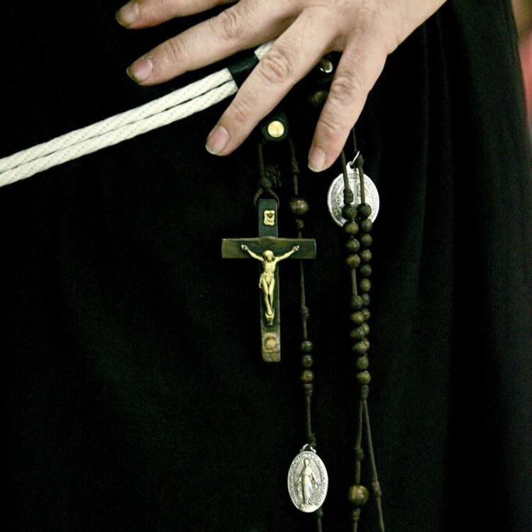 Gli esorcisti di tutto il mondo: "Vade retro Trump!"