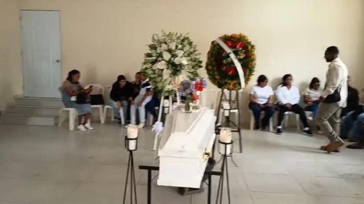 Constanza despide a hombre ultimado en Santiago tras presunto incidente vial