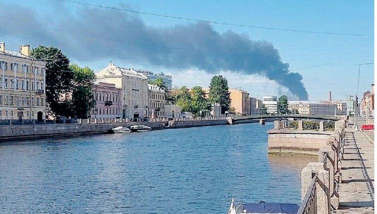 Kiev attacca San Pietroburgo nel giorno della “Davos russa”