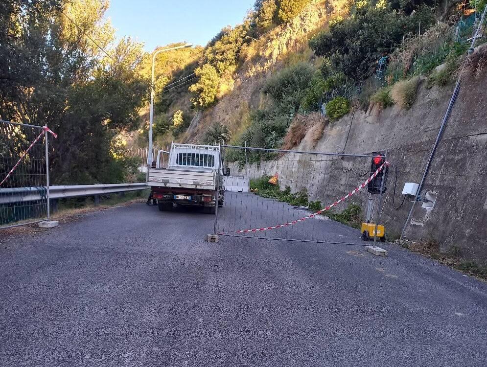 Lavori a Rizzico, strada Pisciotta-Ascea chiusa: scattano i primi disagi