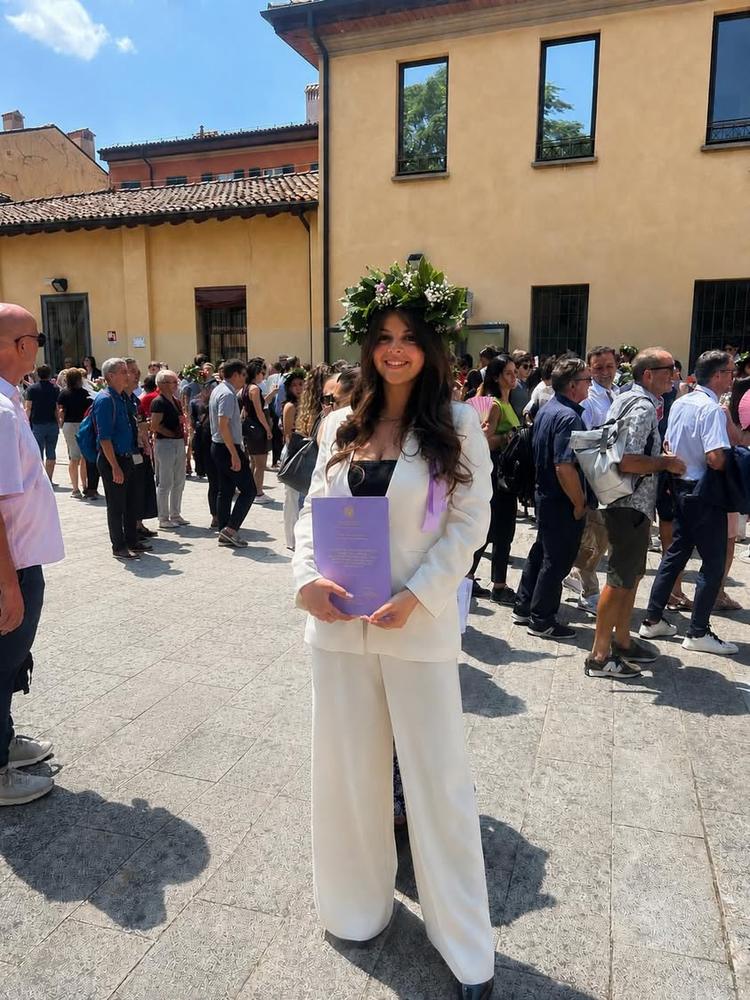 Congratulazioni alla neo Dottoressa Teresa Romano Laurea in scienza della comunicazione