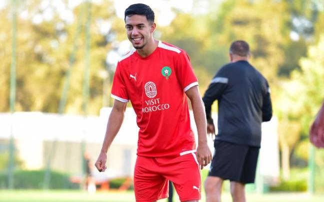 وهبي يستدعي أخوماش للمنتخب
