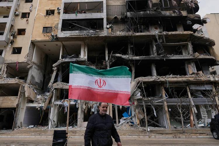 Il Paese è in ginocchio. Ma il regime scommette sulla pelle degli iraniani