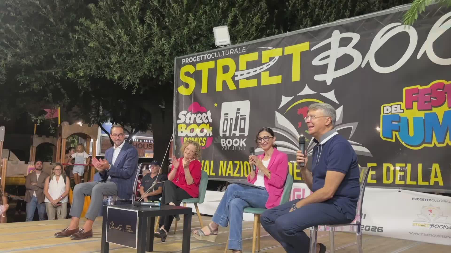 Giugliano, Cantone ospite allo Street Book: “Dove c’è cultura, la camorra perde terreno”
