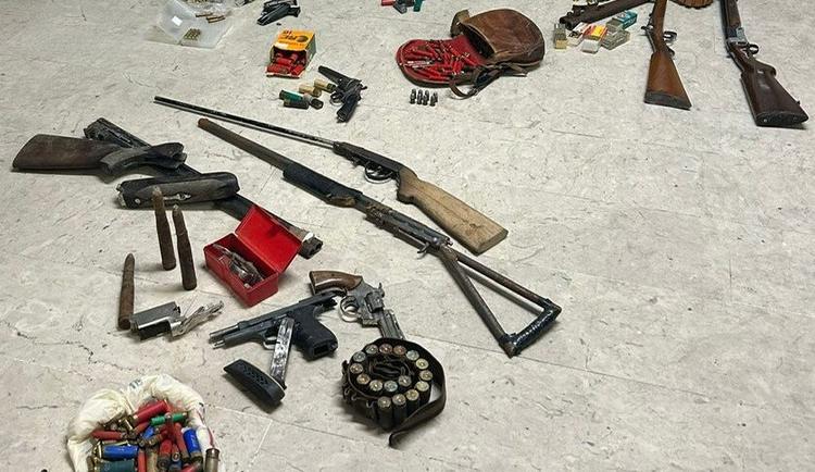 Maxi sequestro di armi ad Adrano, 4 arresti. In campo anche il georadar