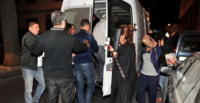 مداهمة أمنية تطيح بـ13 شخصا داخل عمارة مشبوهة بمراكش