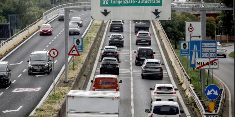 Ultimo weekend di controesodo, bollino rosso e caldo fino a 38 gradi: da mercoledì crollo termico