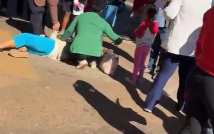 Forro de farmácia desaba e atinge pacientes em Bebedouro