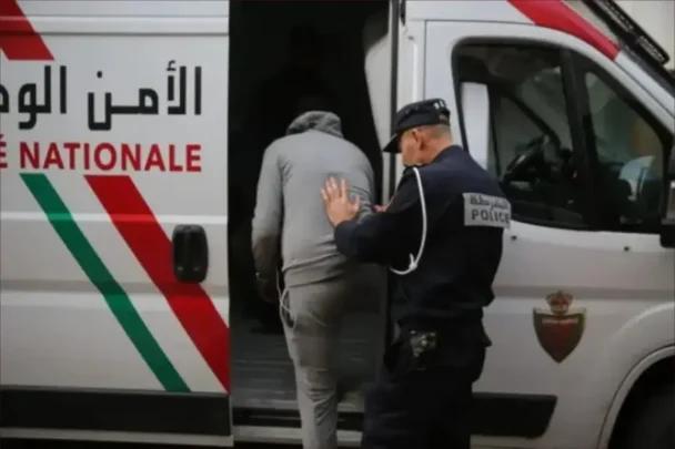 الاعتداء على قائد ملحقة ادارية يقود 4 أشخاص إلى التوقيف