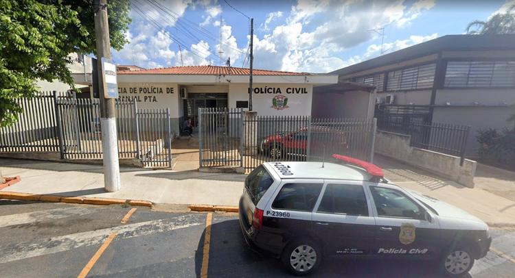 Homem é preso suspeito de atacar cães com podão e jogá-los no lixo; um dos animais morreu