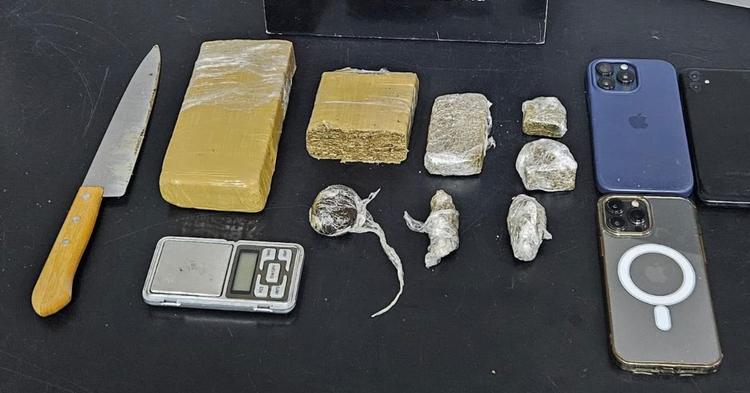 Três pessoas são presas por tráfico de drogas no Bairro dos Estados, em Balneário Camboriú