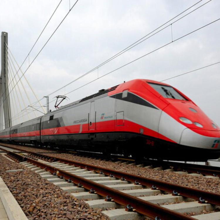Treno Frecciarossa bloccato a Montesilvano, 125 passeggeri bloccati a bordo
