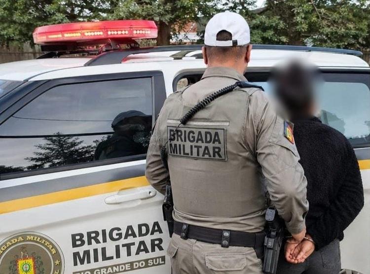 Mulher é presa por tráfico de pessoas em Caxias do Sul