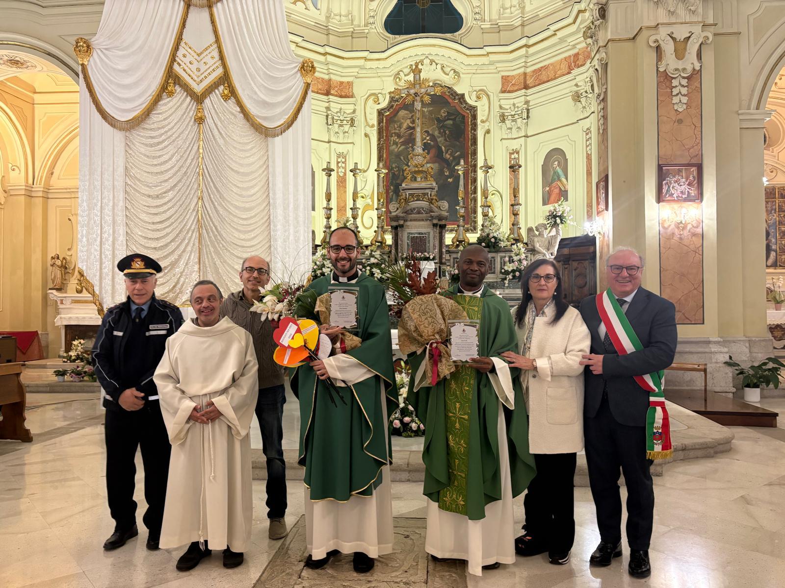 Sacco accoglie il nuovo parroco don Antonio De Marco: la festa della comunità