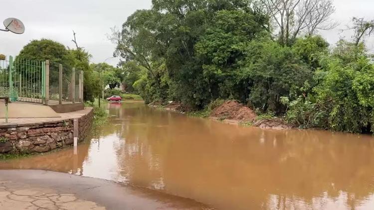 Defesa Civil emite alerta sobre elevação do Guaíba e monitora quatro rios acima da cota de inundação no RS