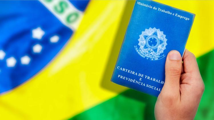 Desemprego cai e fica em 5,4% no trimestre encerrado em junho