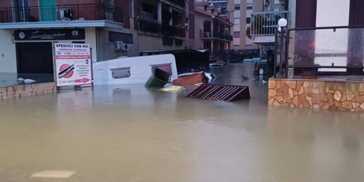 La Calabria ferita dal ciclone “Harry”, il Fondo di solidarietà ancora non c’è