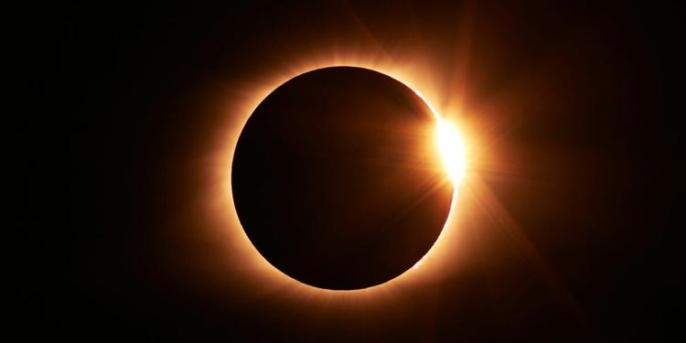 Eclissi di Sole del 12 agosto 2026: a che ora vederla città per città