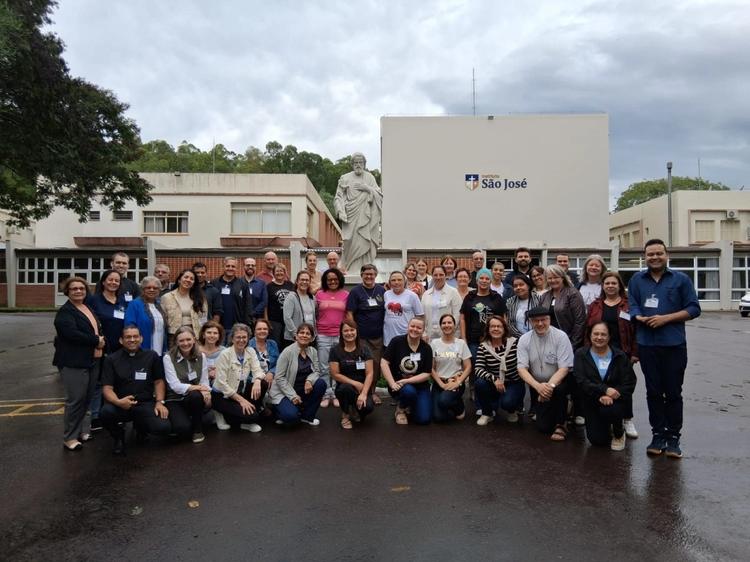 Diocese de Caxias do Sul participa de encontro da Comissão de Animação Bíblico-Catequética do Regional Sul 3
