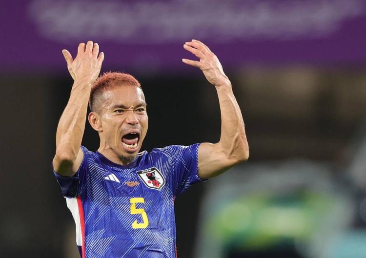 Nagatomo convocato a 39 anni per il quinto Mondiale. E le lacrime dell’ex Inter fanno il giro del web