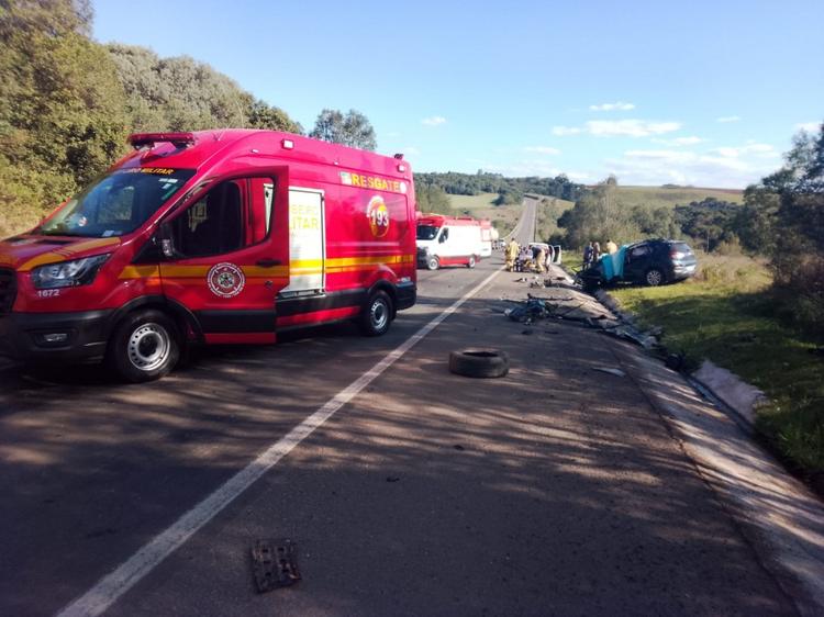 Acidente grave na BR 470 em Lagoa Vermelha deixa duas pessoas mortas