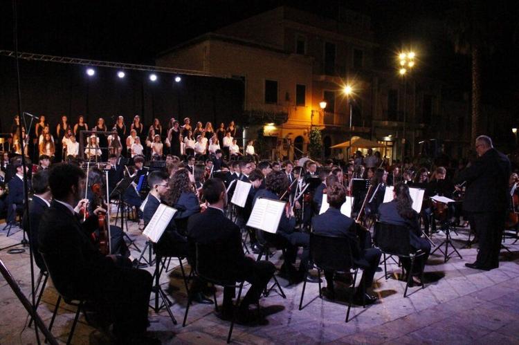 Stasera al Castello di Milazzo il concerto della Massimo Kids Orchestra del Teatro Massimo di Palermo