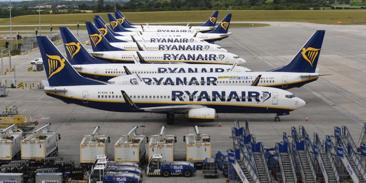 Caos voli in Gran Bretagna: in tilt anche gli scali di Heathrow e Gatwick