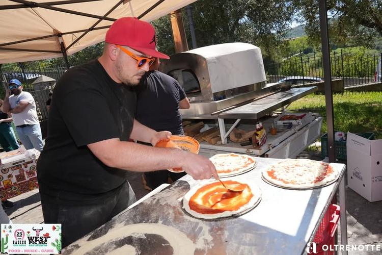 Il buon cibo non è mancato questo 25 aprile 🤩 Panini, pizza, provola… e tanta voglia di godersi il momento 🙌🏻 Grazie...