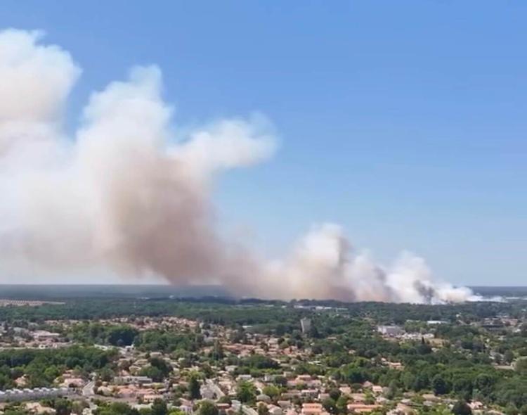 Incendie de Mérignac : deux sapeurs-pompiers morts près de l’aéroport de Bordeaux-Mérignac