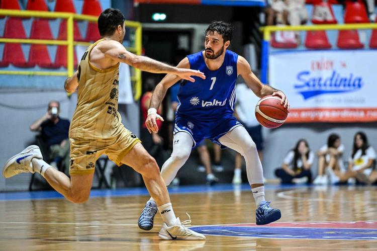 Basket A2/M, Valtur Brindisi concede il bis: Sassari battuta 90-73